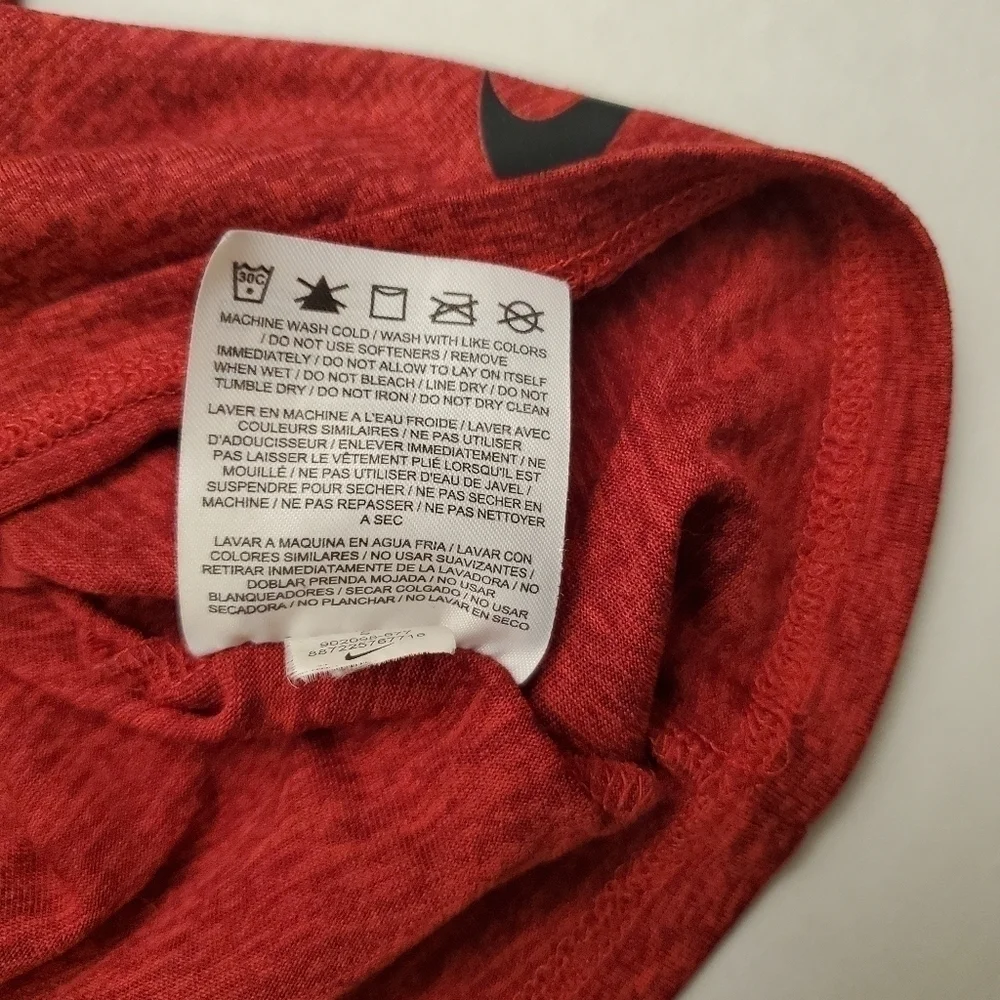 Nike red dri fit legend long sleeve hooded‎ training shirt top sz Small. I2